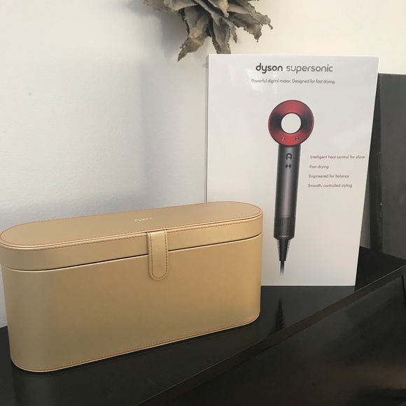 Dyson Supersonic Dryer with Leather Storage Case - Picture 1 of 4